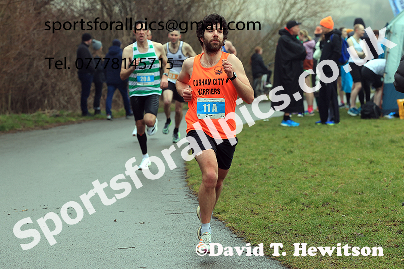 Senior Men and Over-35s to 49s Mens 2025 NECAA Royal Signals Road Relays Champs.,  Hetton Lyons Country Park, Hetton le Hole, County Durham. Photo: David T. Hewitson/Sports for All Pics